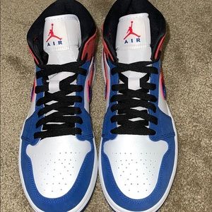 Air Jordan Nikes (Mens)